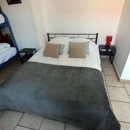 D'hote Bed & Breakfast *